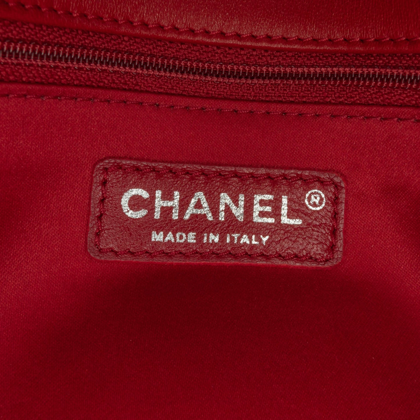 Chanel Sac Medium Lambskin CC Crossing Flap