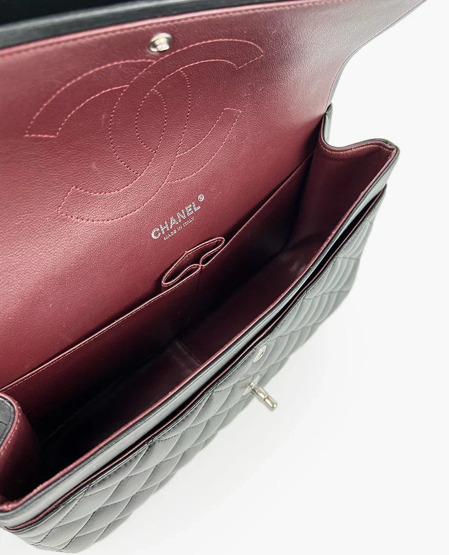 Chanel Sac Timeless / Classique Jumbo en cuir noir