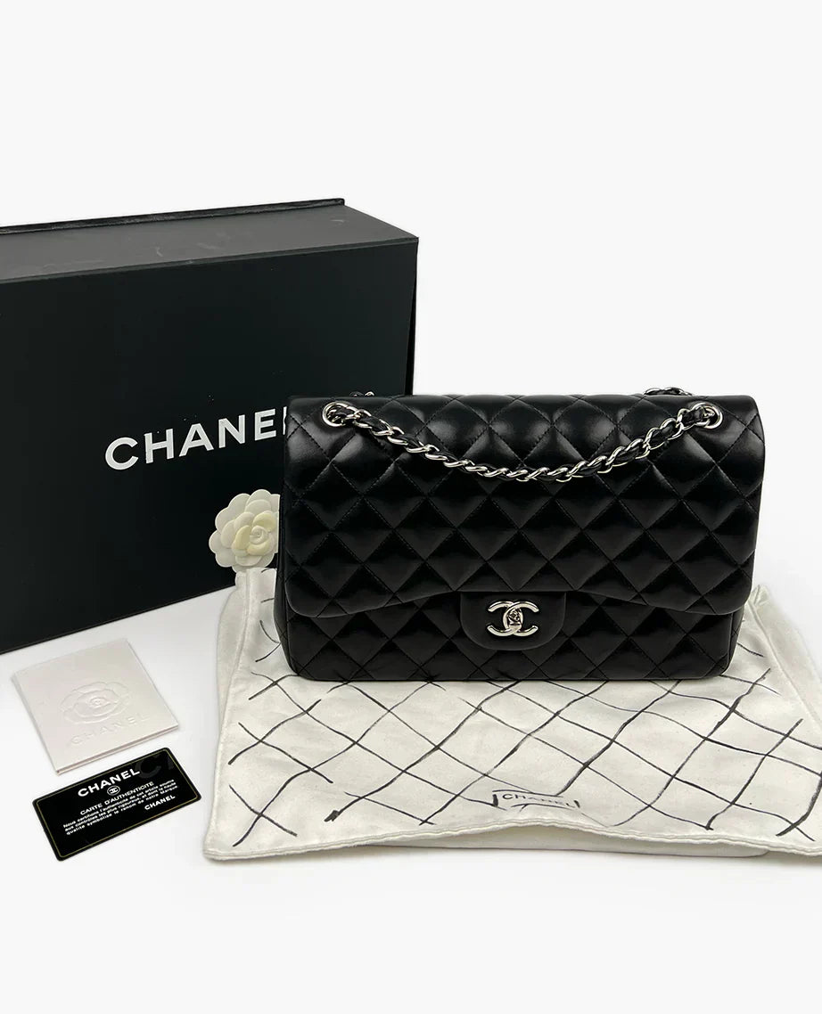 Chanel Sac Timeless / Classique Jumbo en cuir noir