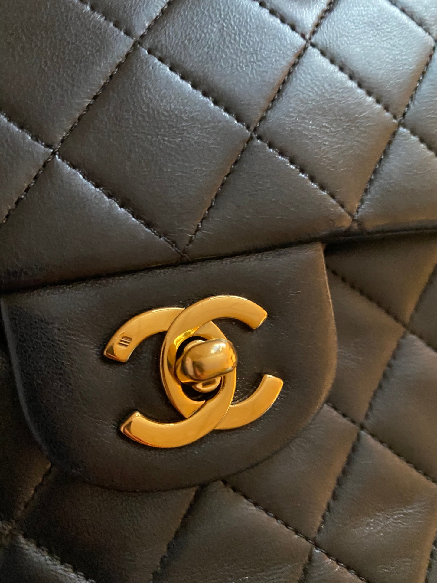 Chanel vintage leather quilted CC bag - 2004