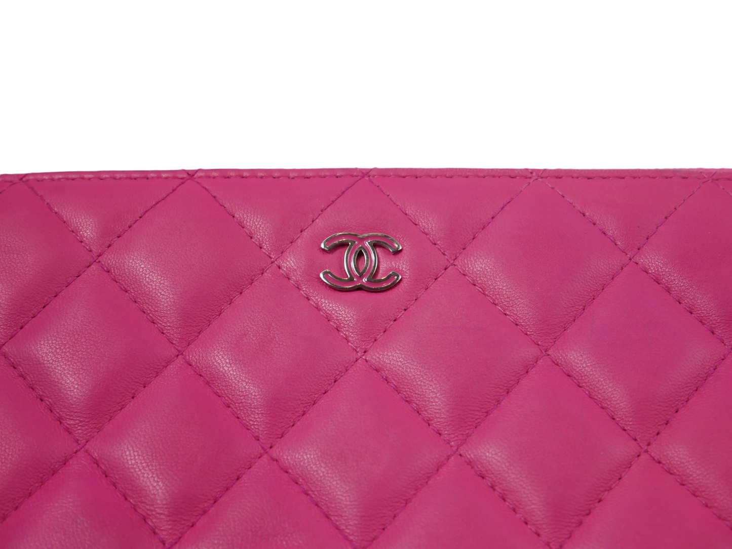 Chanel pink quilted clutch - 2015