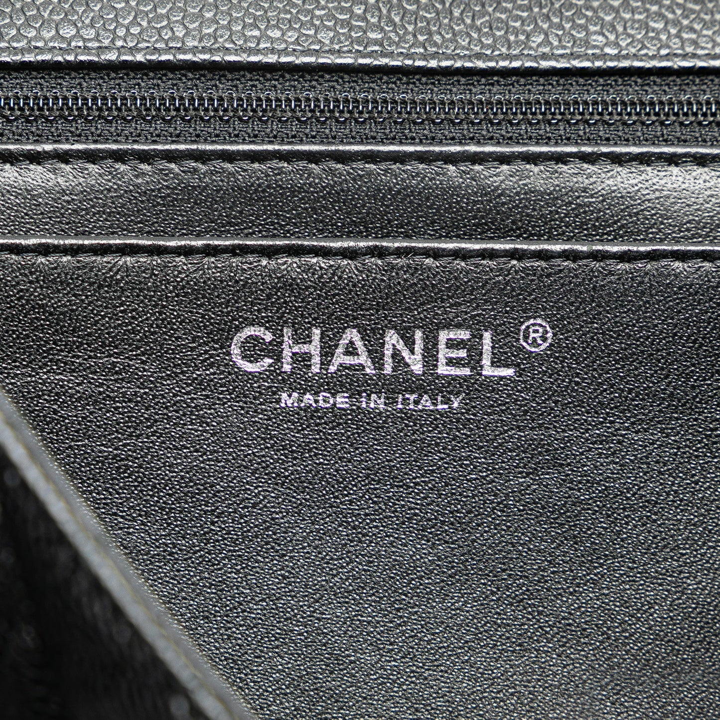 Chanel Sac Maxi Classic Caviar Single Flap