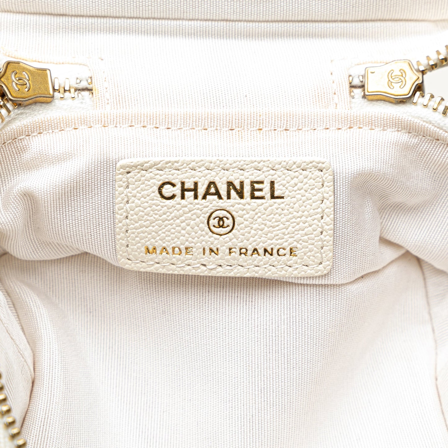 Chanel Sac Mini Caviar Chain Zip Around Vanity Case