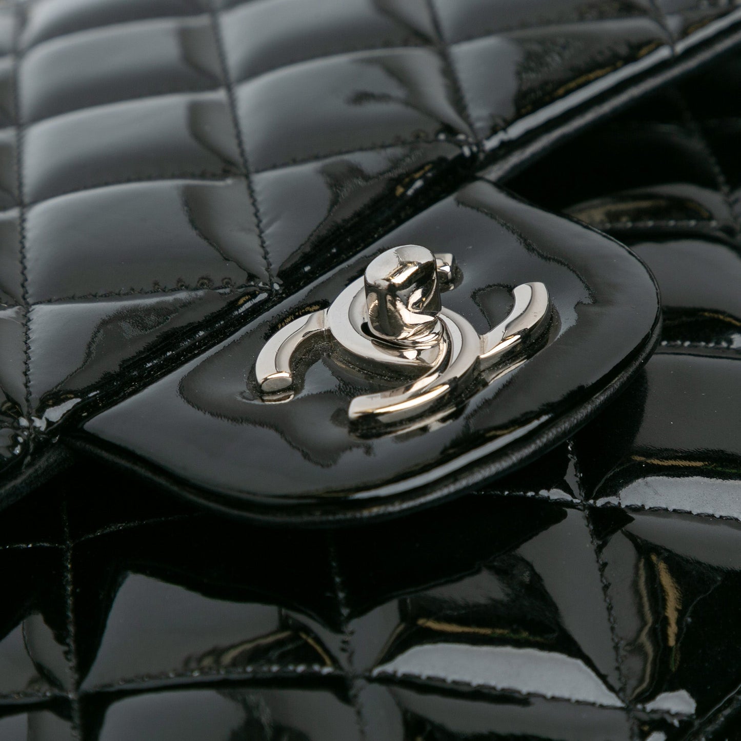 Chanel Sac Jumbo Classic Patent Double Flap
