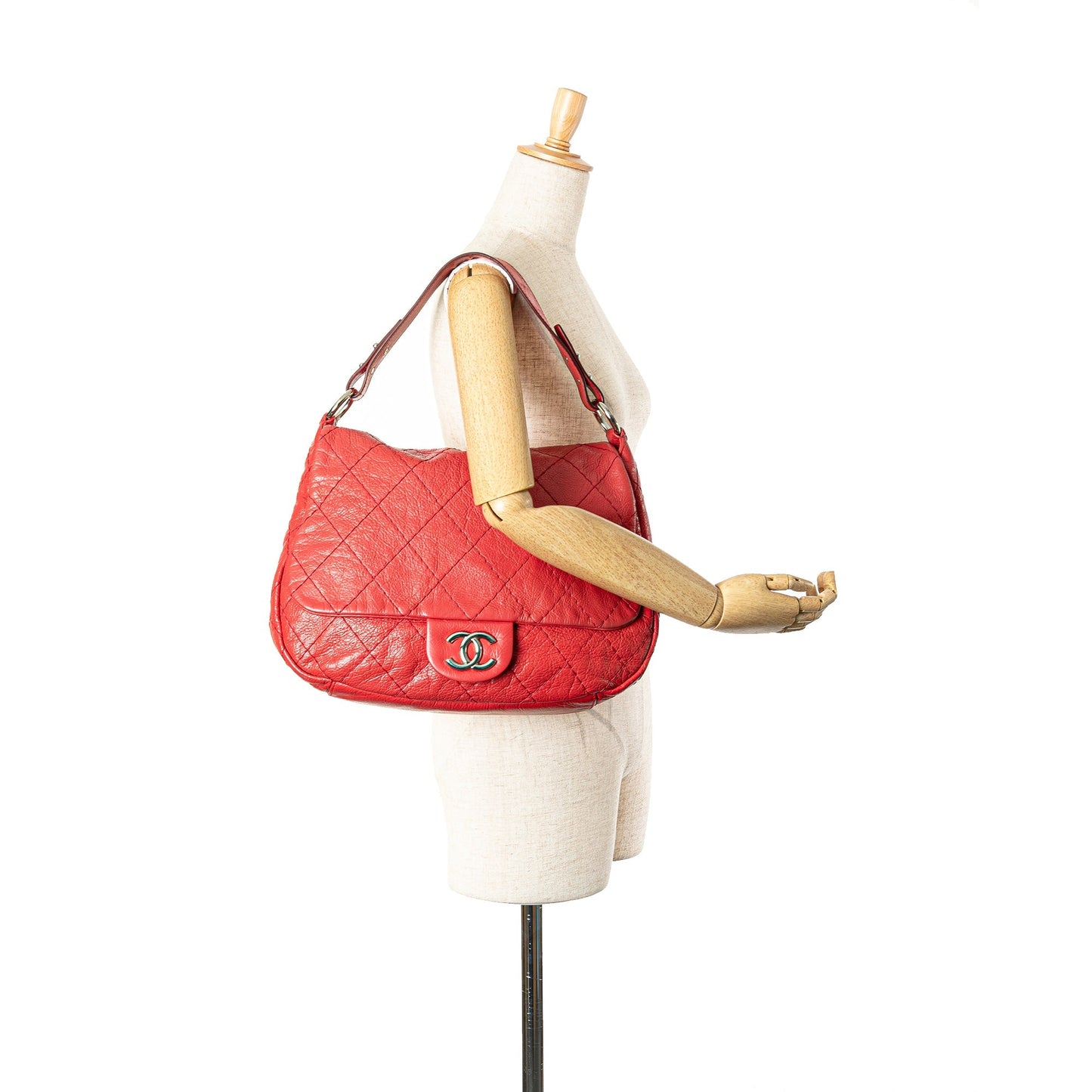 Chanel Sac Large Quilted Aged Calfskin On The Road Flap