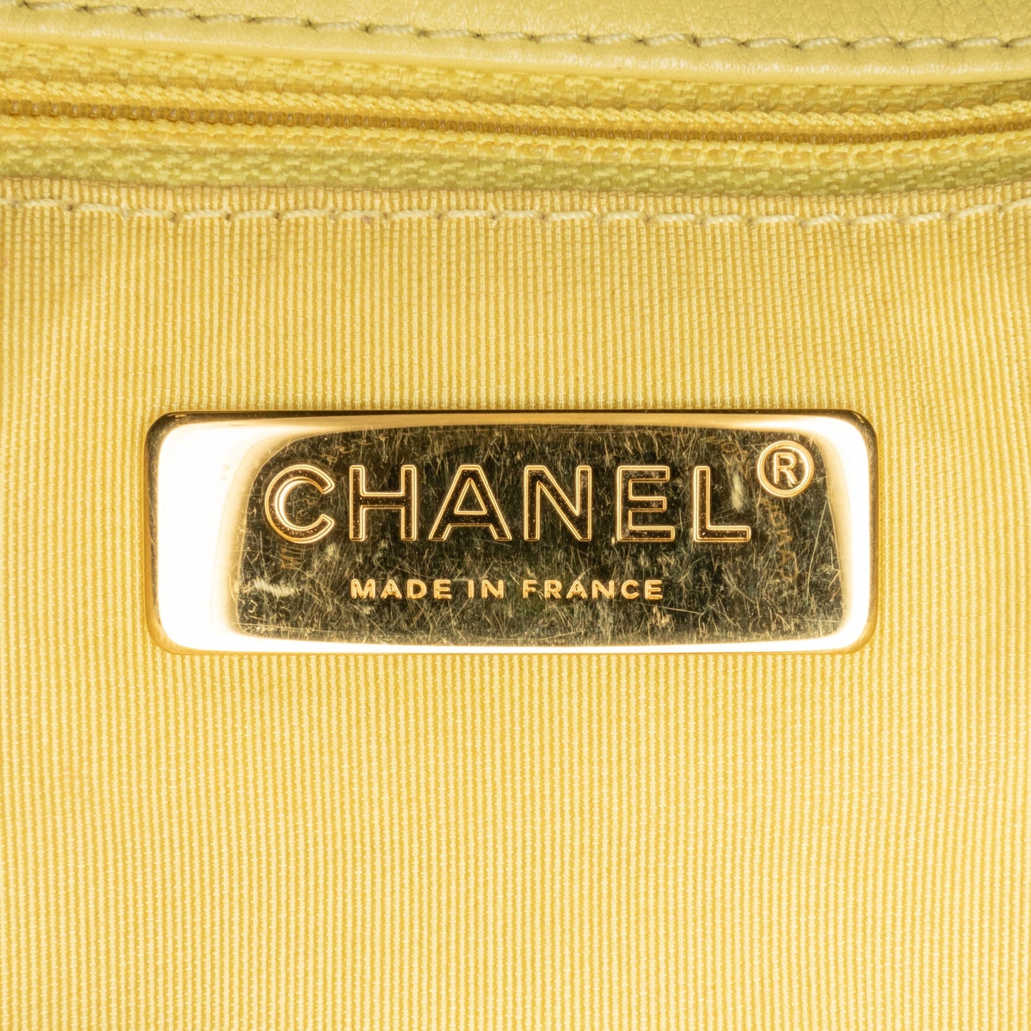Chanel Sac Medium Lambskin 19 Flap