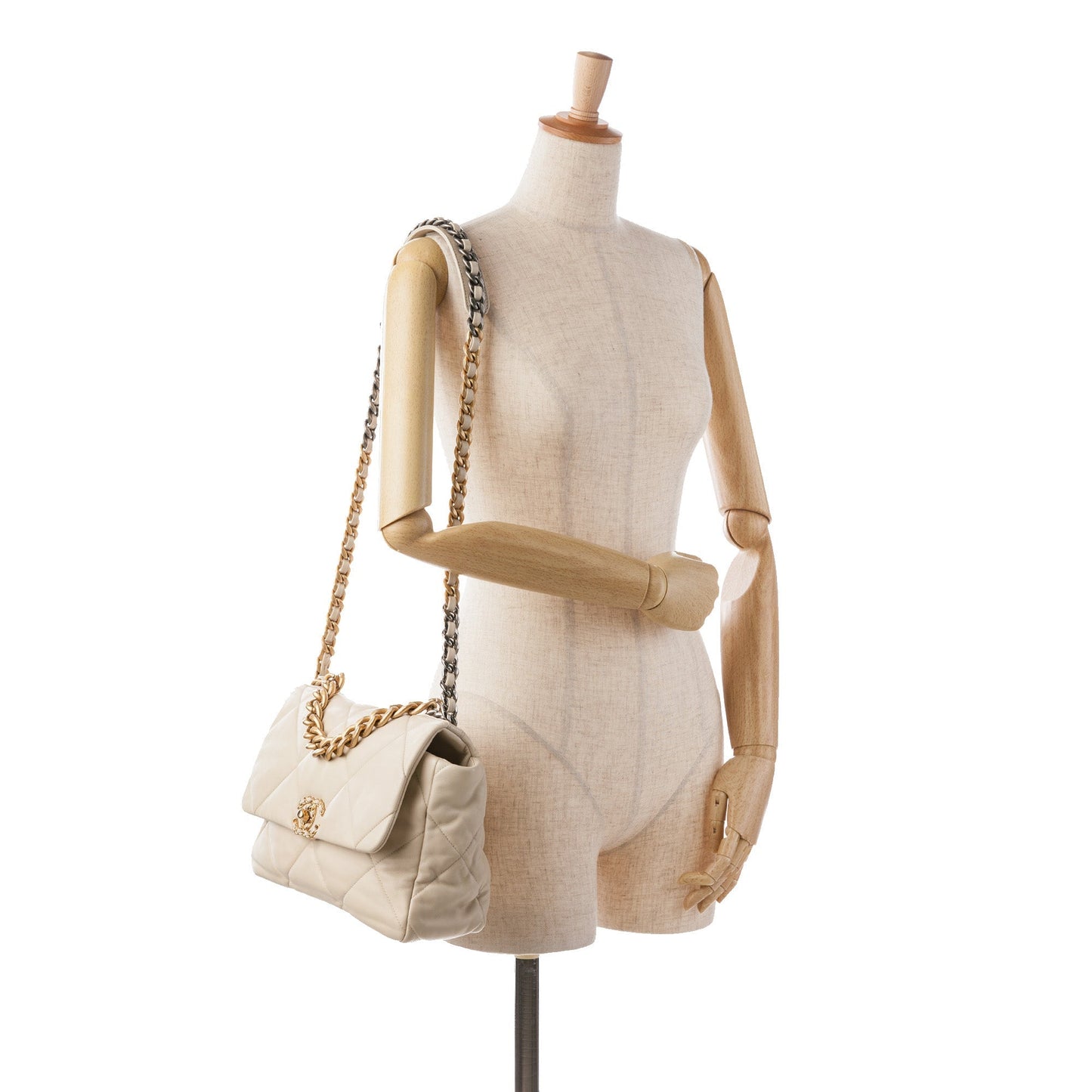 Chanel Sac Large Lambskin 19 Flap