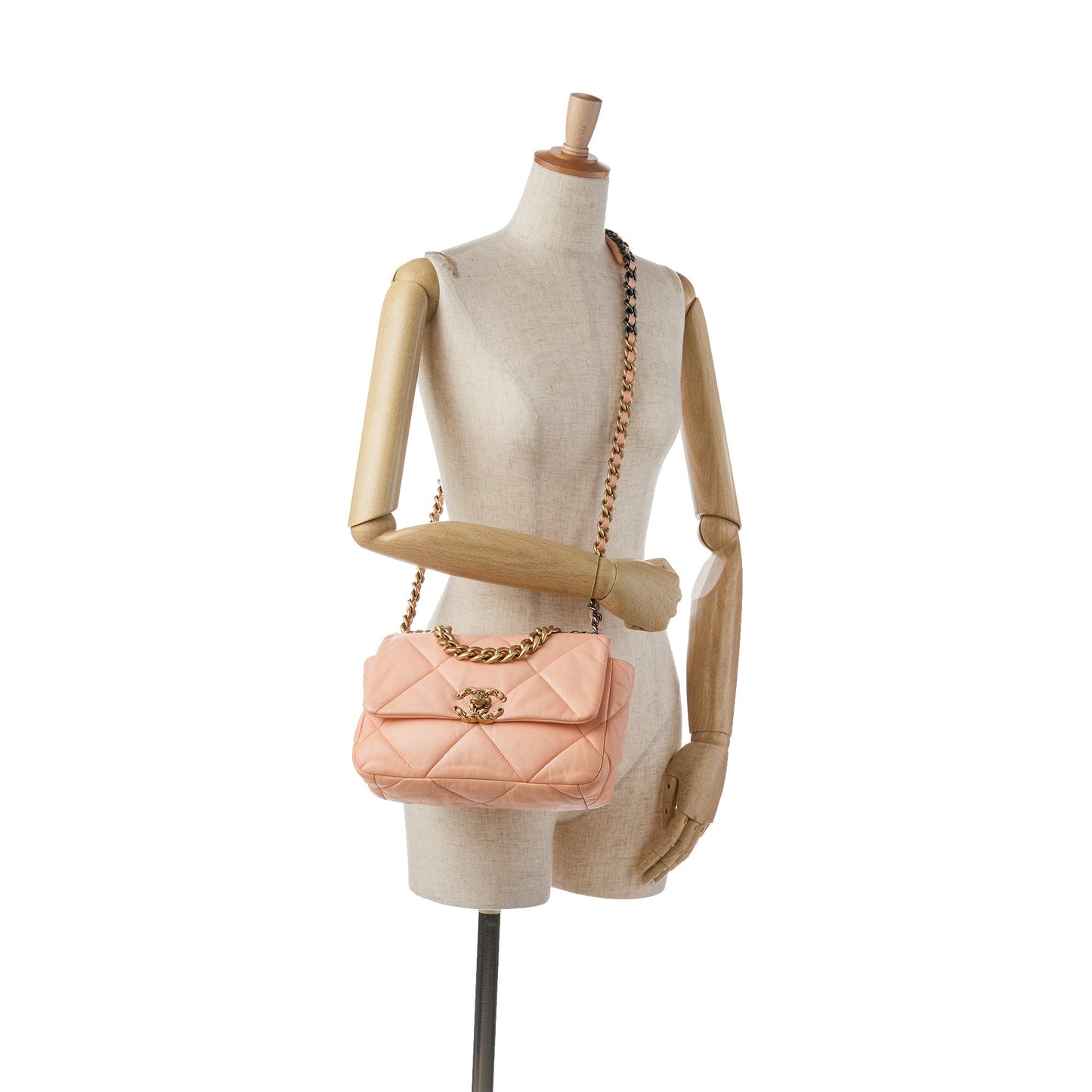 Chanel Sac Medium Lambskin 19 Flap