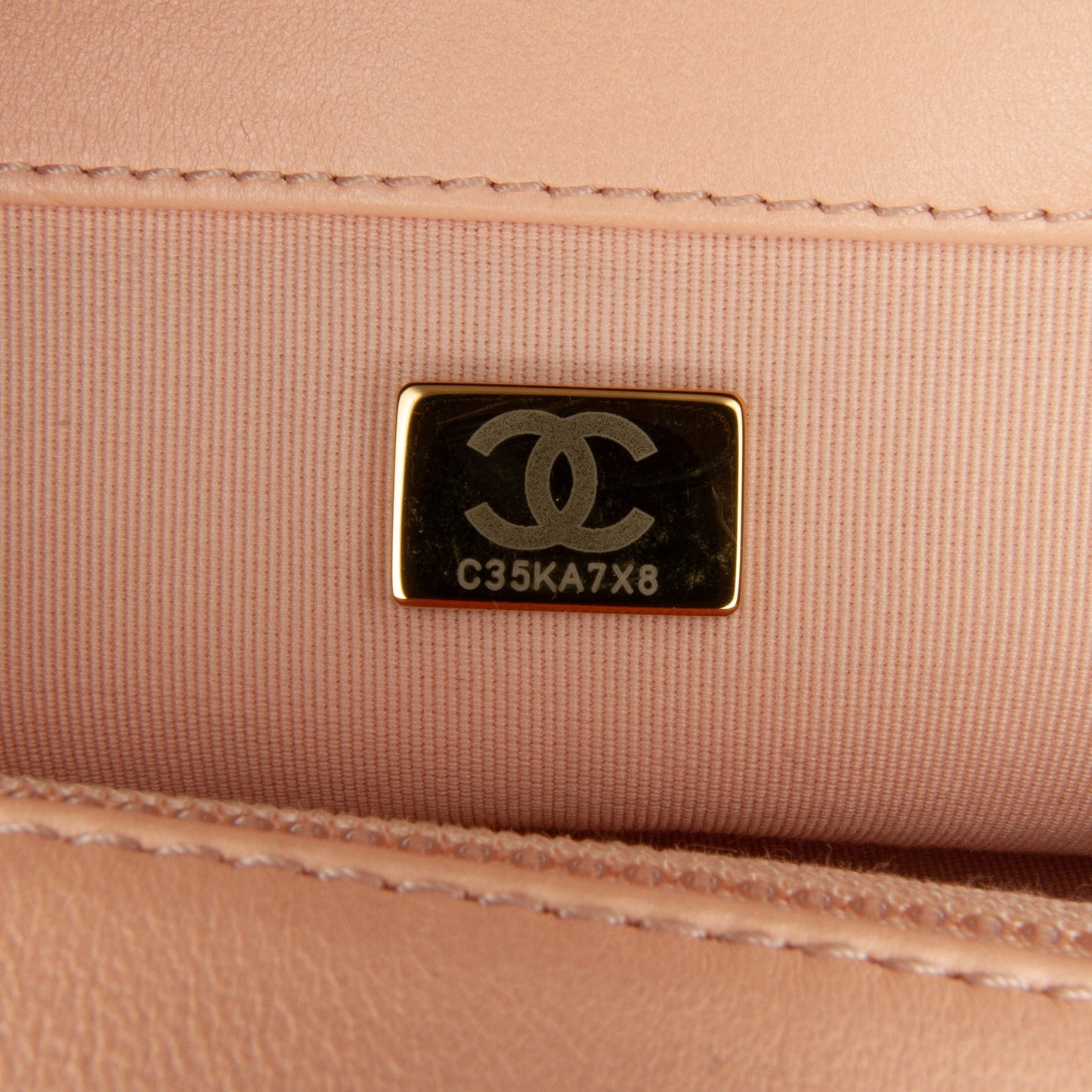Chanel Sac Medium Lambskin 19 Flap