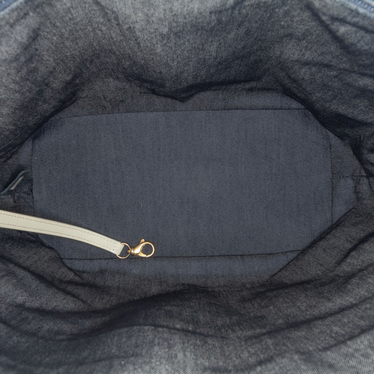 Chanel Sac Crumpled Calfskin En Vogue Rope Satchel