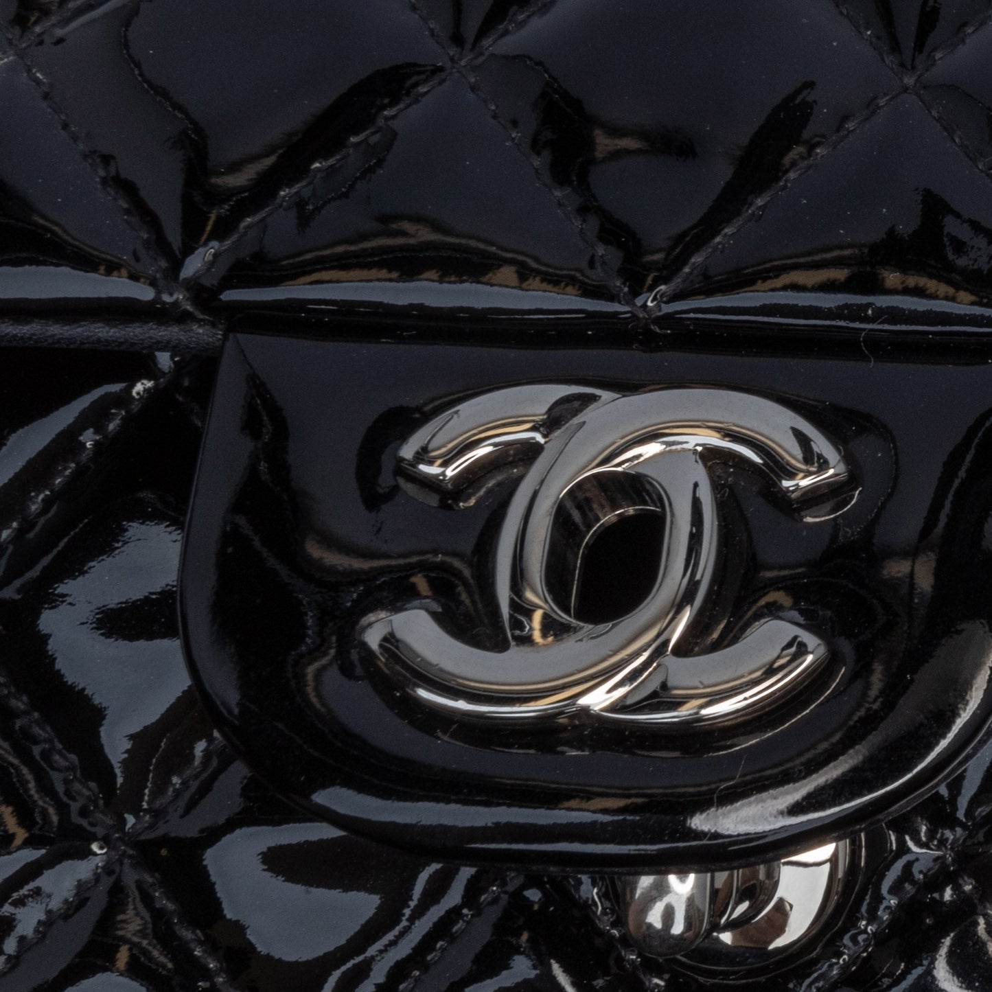 Chanel Sac Medium Classic Patent Double Flap