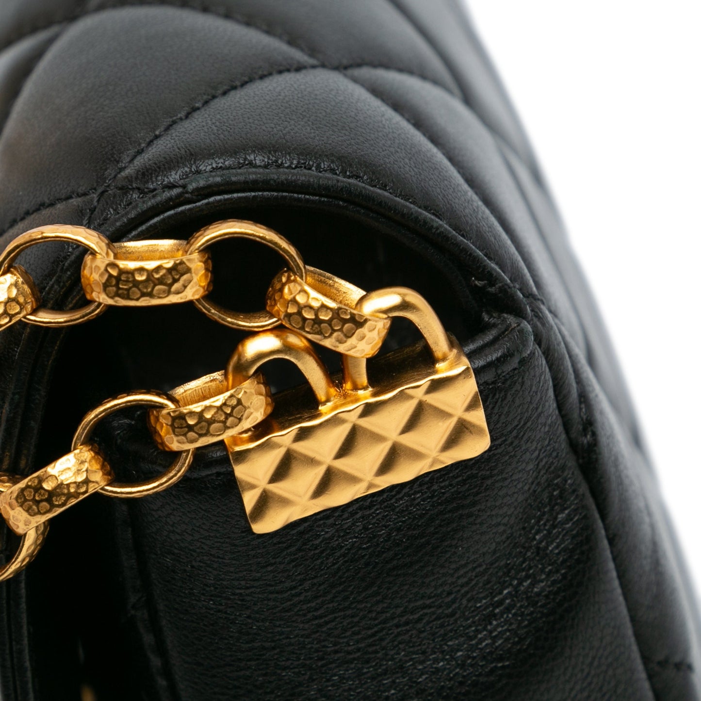 Chanel Sac Quilted Lambskin CC Coin Flap