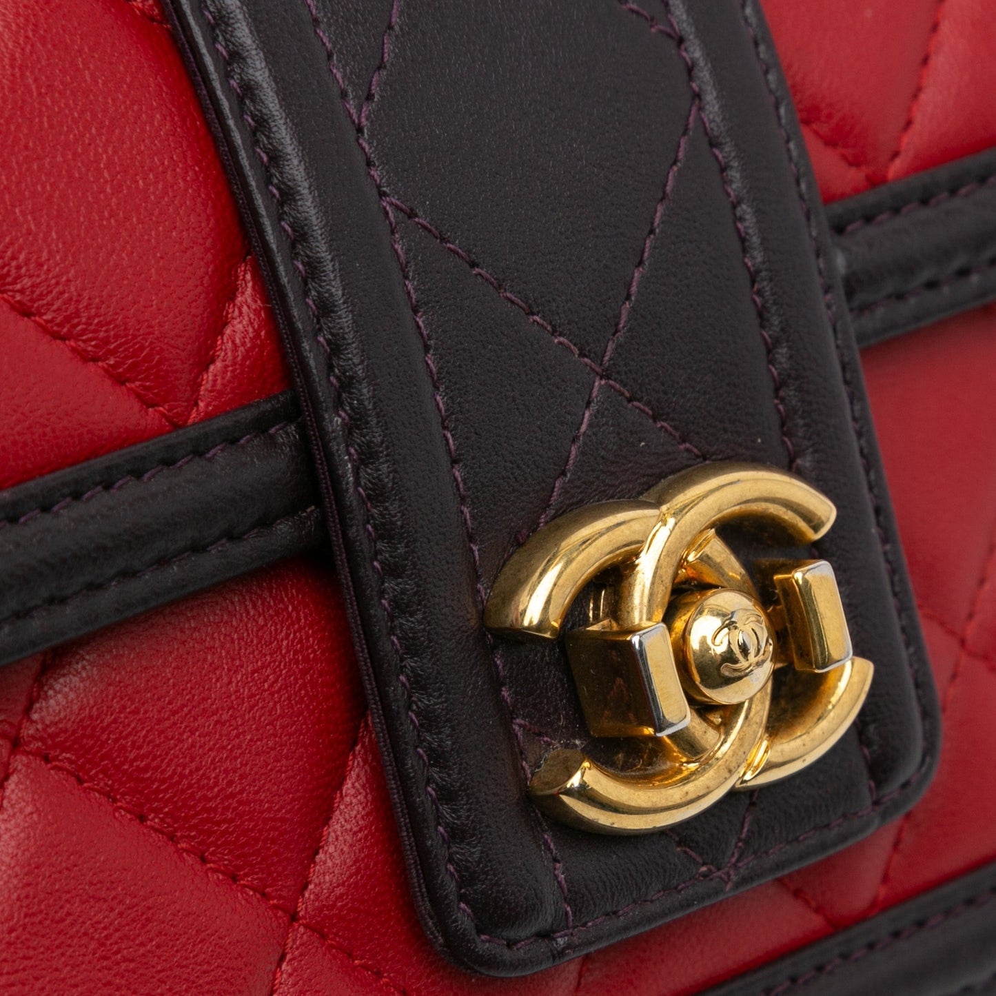 Chanel Sac Lambskin Elegant CC Wallet On Chain
