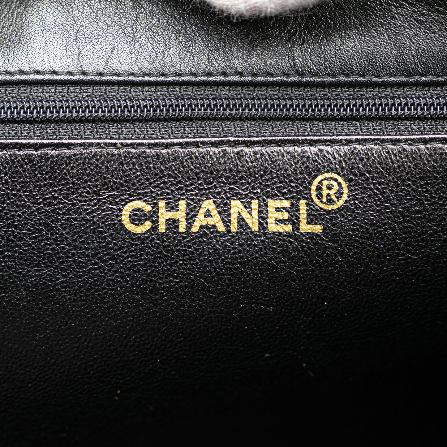 Chanel Sac CC Lambskin XL Tote