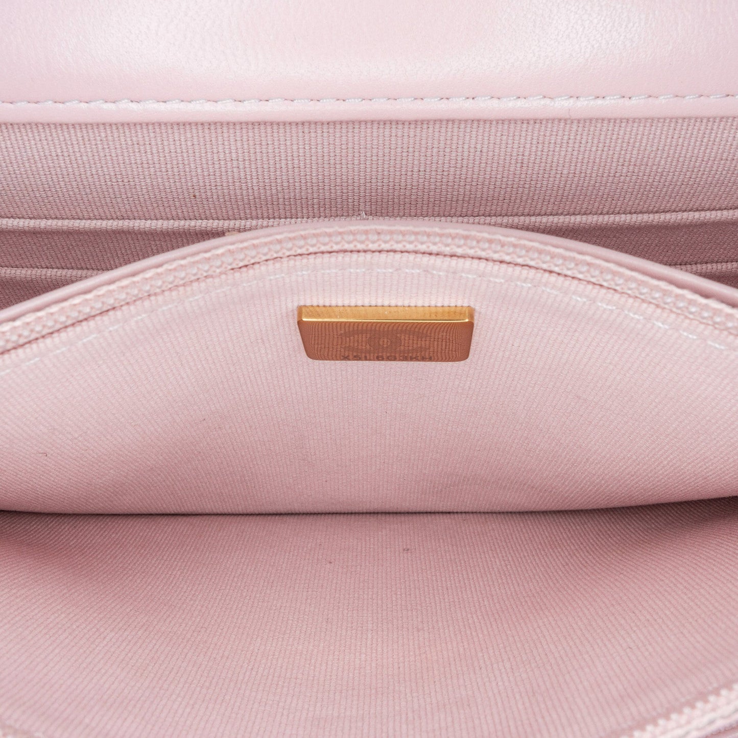 Chanel Sac Quilted Lambskin 19 Wallet on Chain