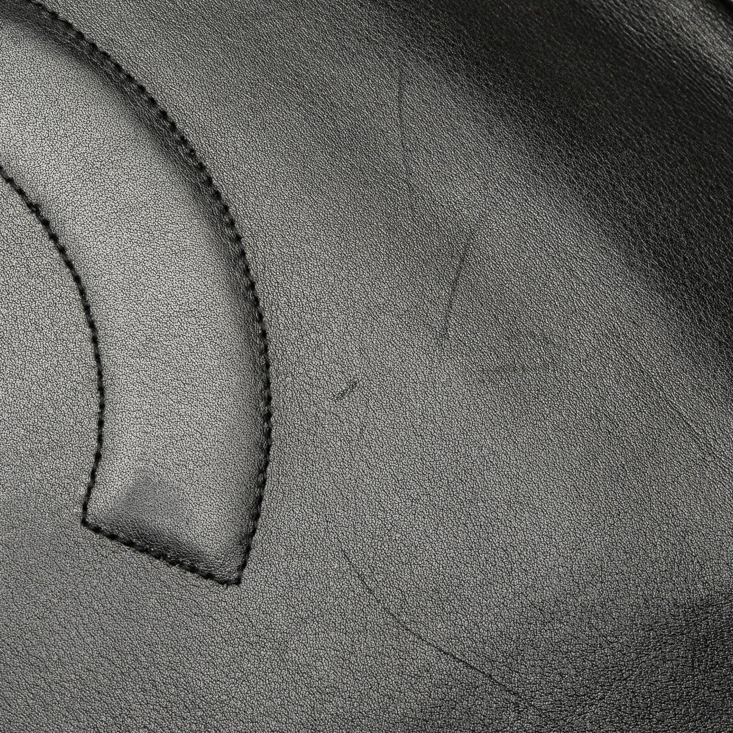 Chanel Sac CC Lambskin Chain Tote