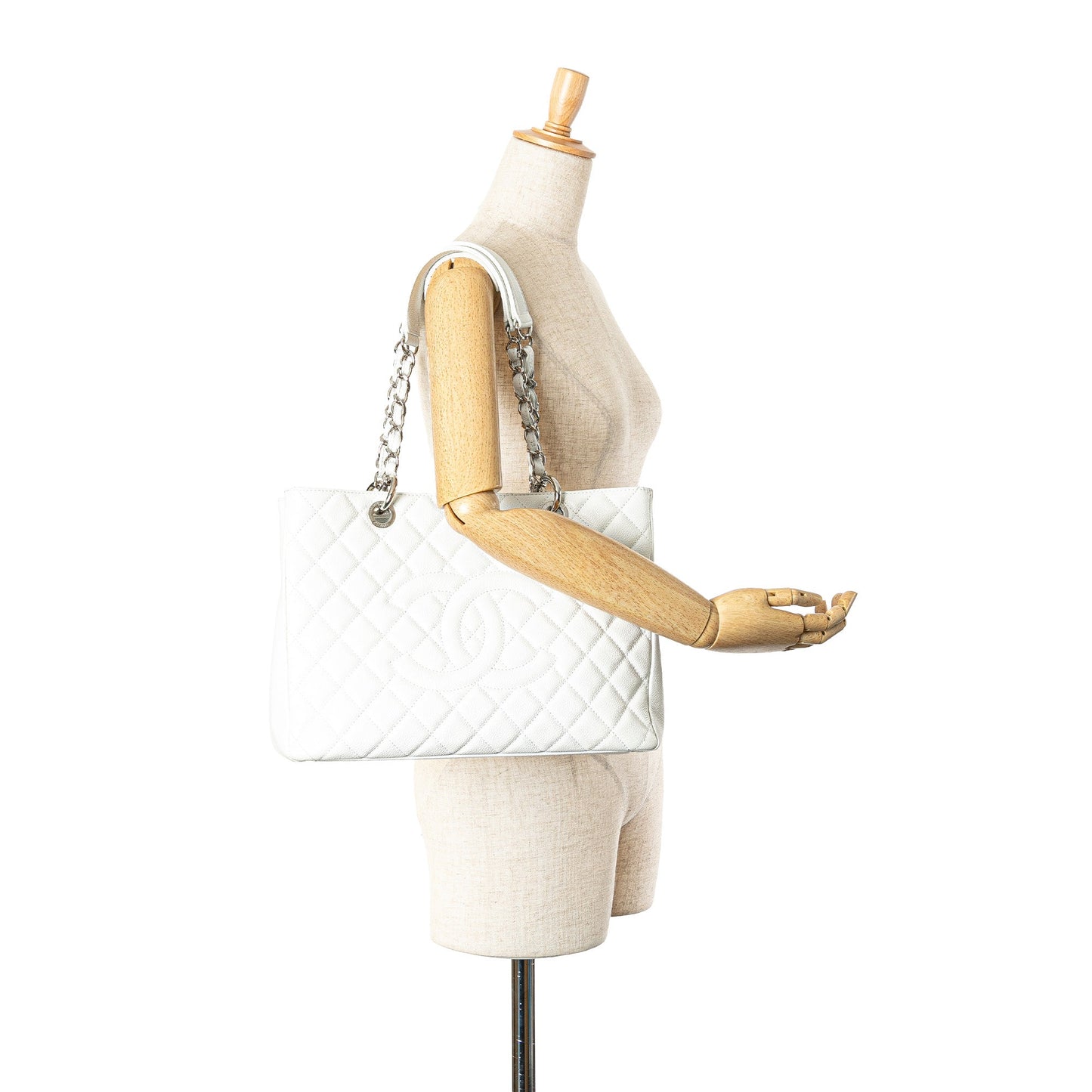 Chanel Sac Caviar Grand Shopping Tote