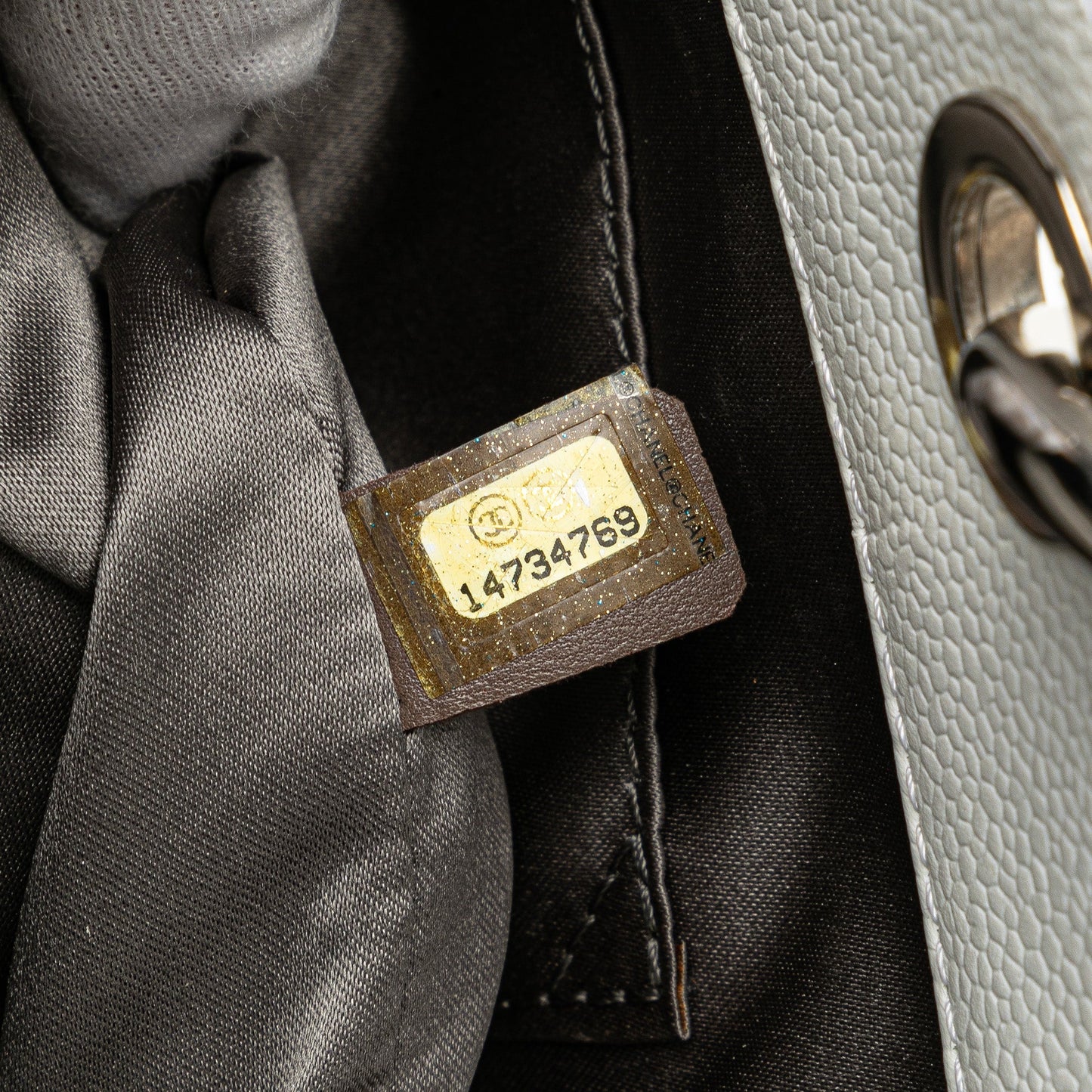 Chanel Sac Caviar Grand Shopping Tote