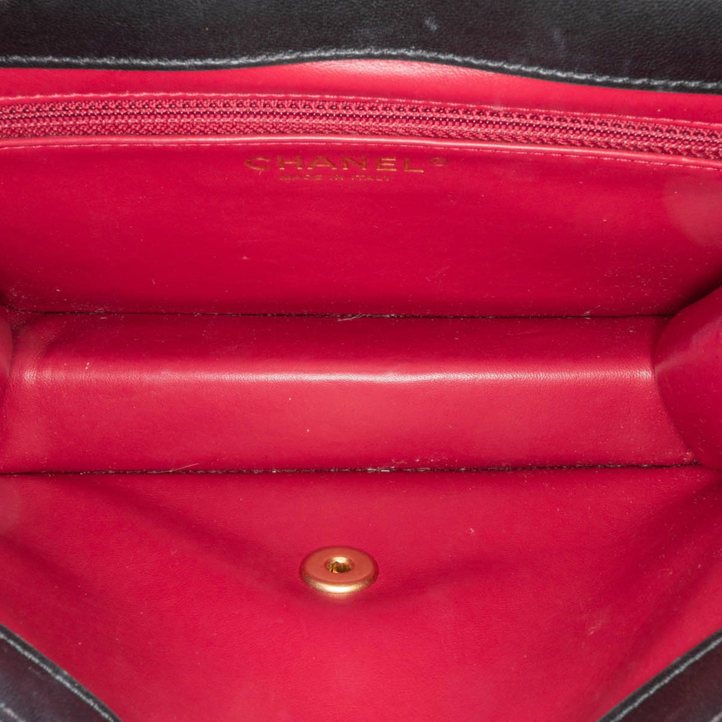 Chanel Sac Quilted Lambskin Crystal Geometric CC Frame Flap