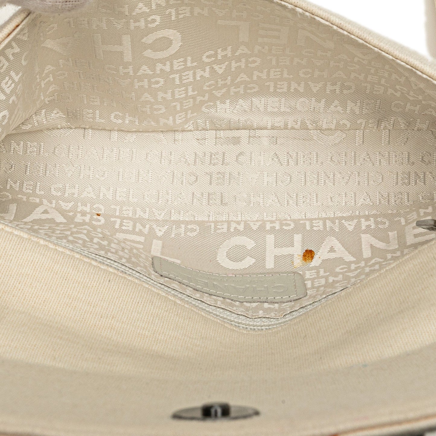 Chanel Sac CC Jersey Pyramid Stud Flap