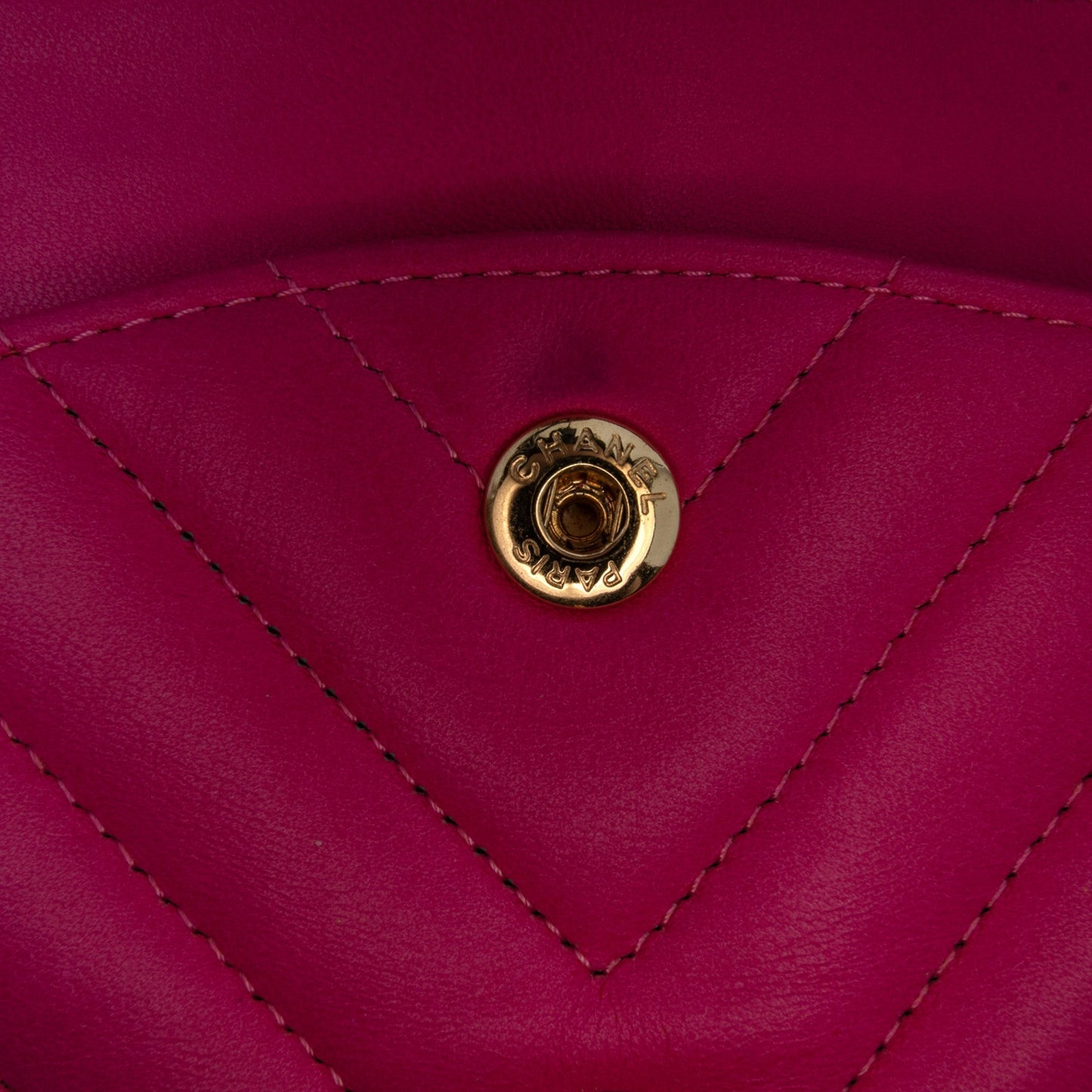 Chanel Sac Medium Classic Chevron Lambskin Double Flap