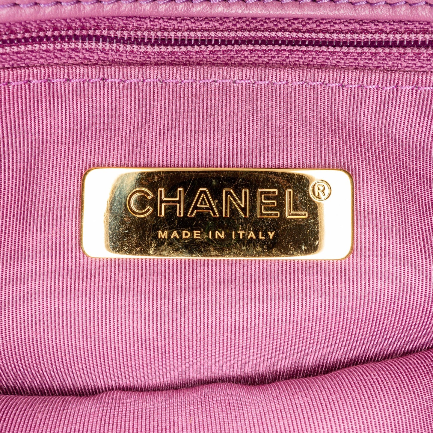 Chanel Sac Medium Lambskin 19 Flap