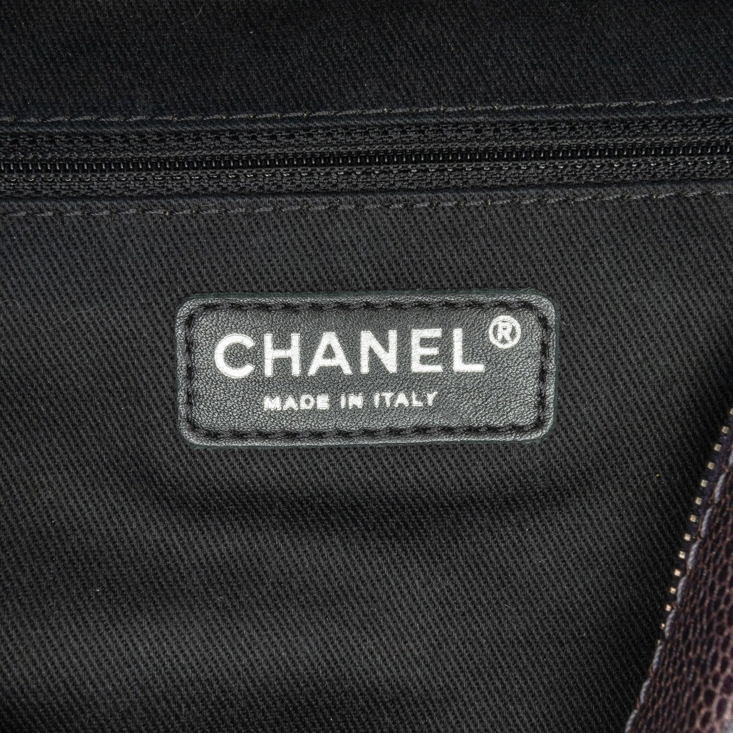 Chanel Sac Jumbo Quilted Caviar Easy Flap