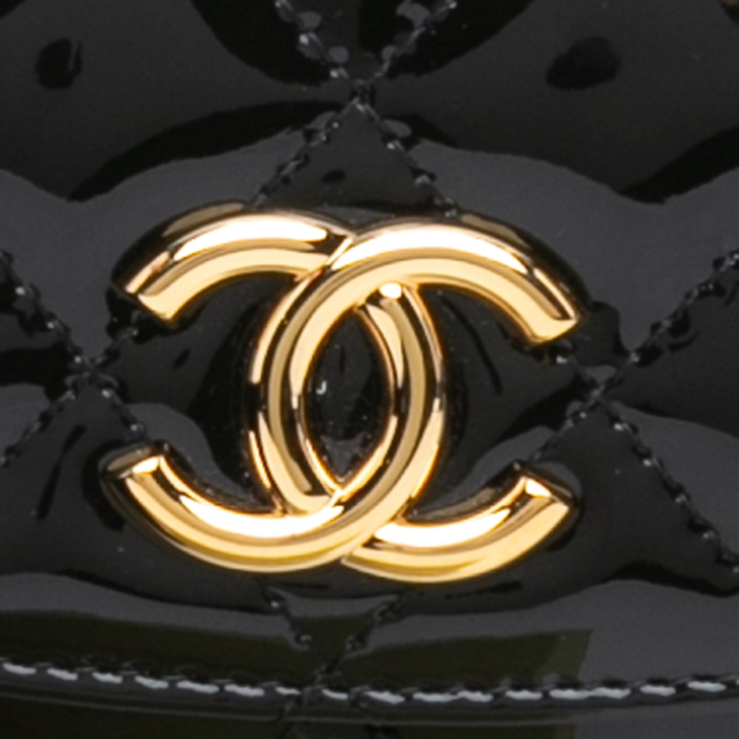 Chanel Sac Mini CC Quilted Patent Leather Top Handle Clutch with Chain