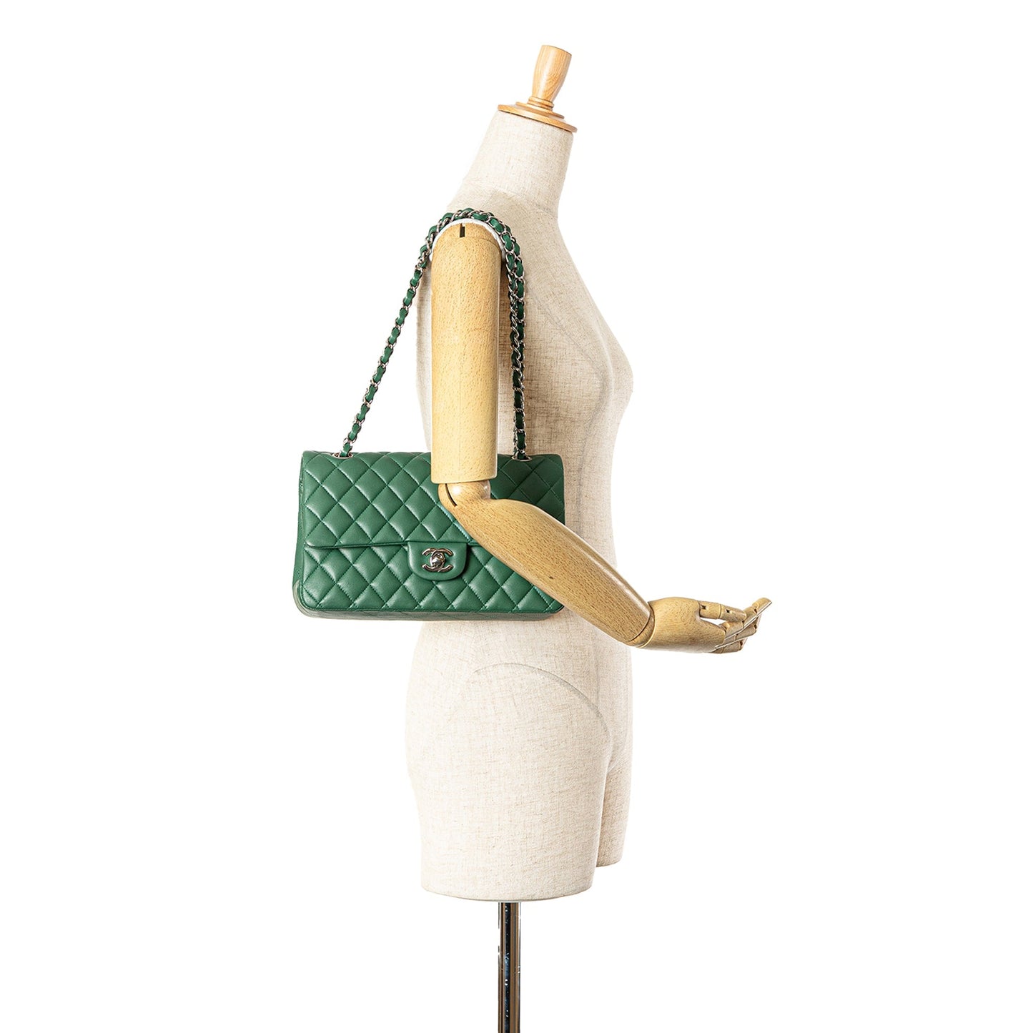 Chanel Sac Medium Classic Lambskin Double Flap