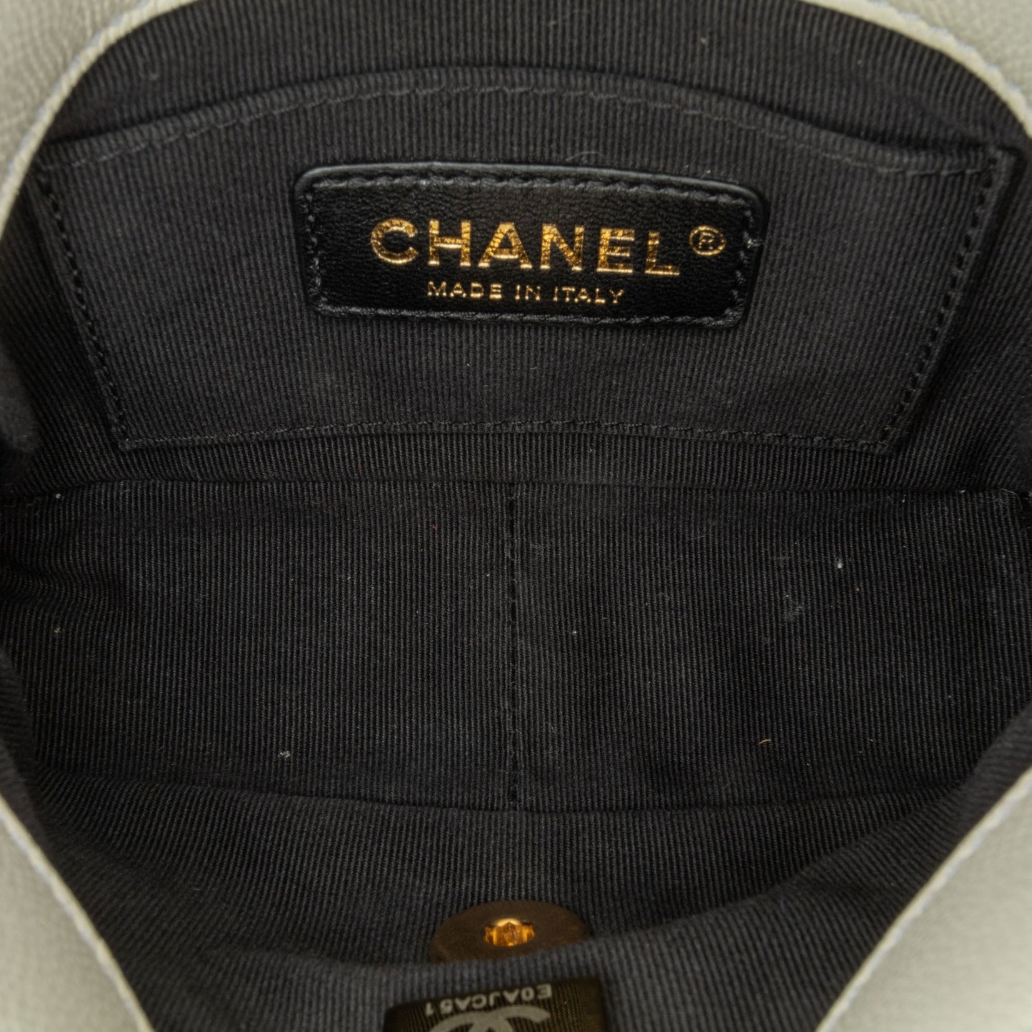 Chanel Sac Mini Caviar Twist Your Buttons Flap