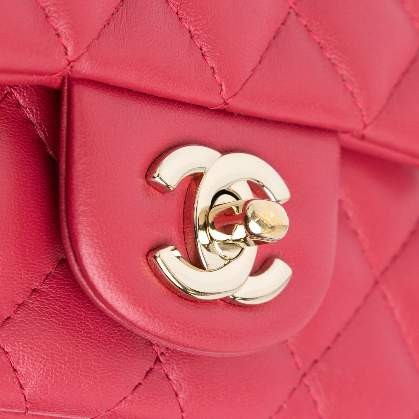Chanel Sac Mini Square Classic Lambskin Single Flap
