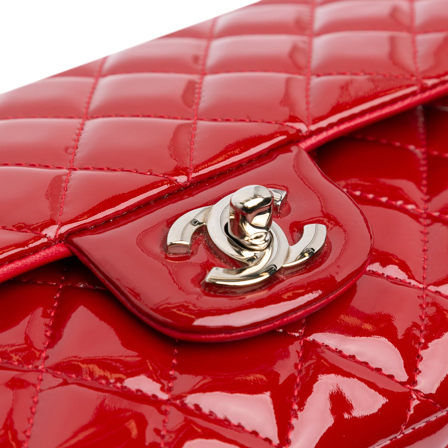 Chanel Sac Medium Classic Patent Double Flap