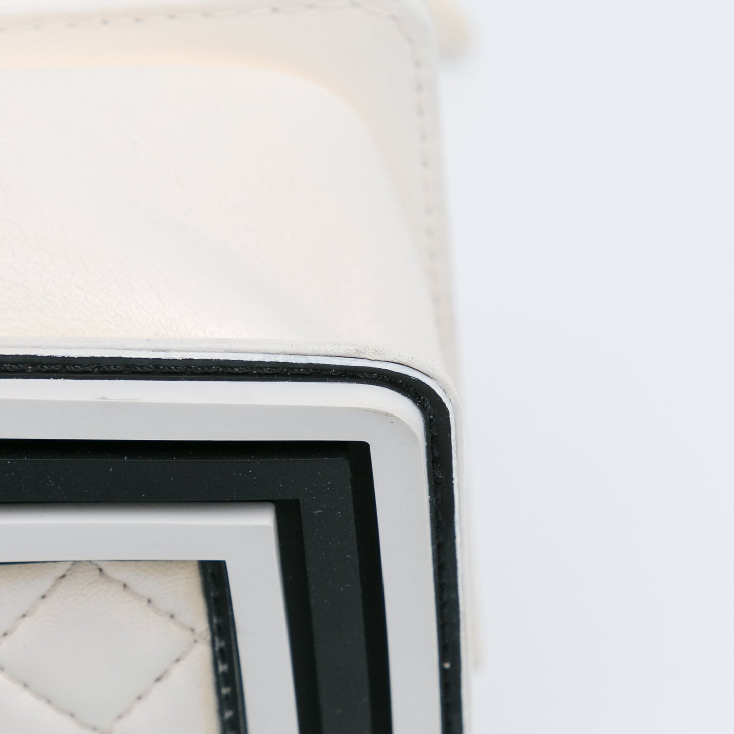 Chanel Sac Medium Bicolor Lambskin and Rubber Boy Flap