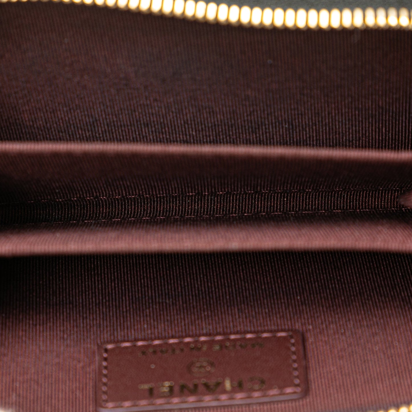 Chanel Sac CC Caviar Zip Around Wallet