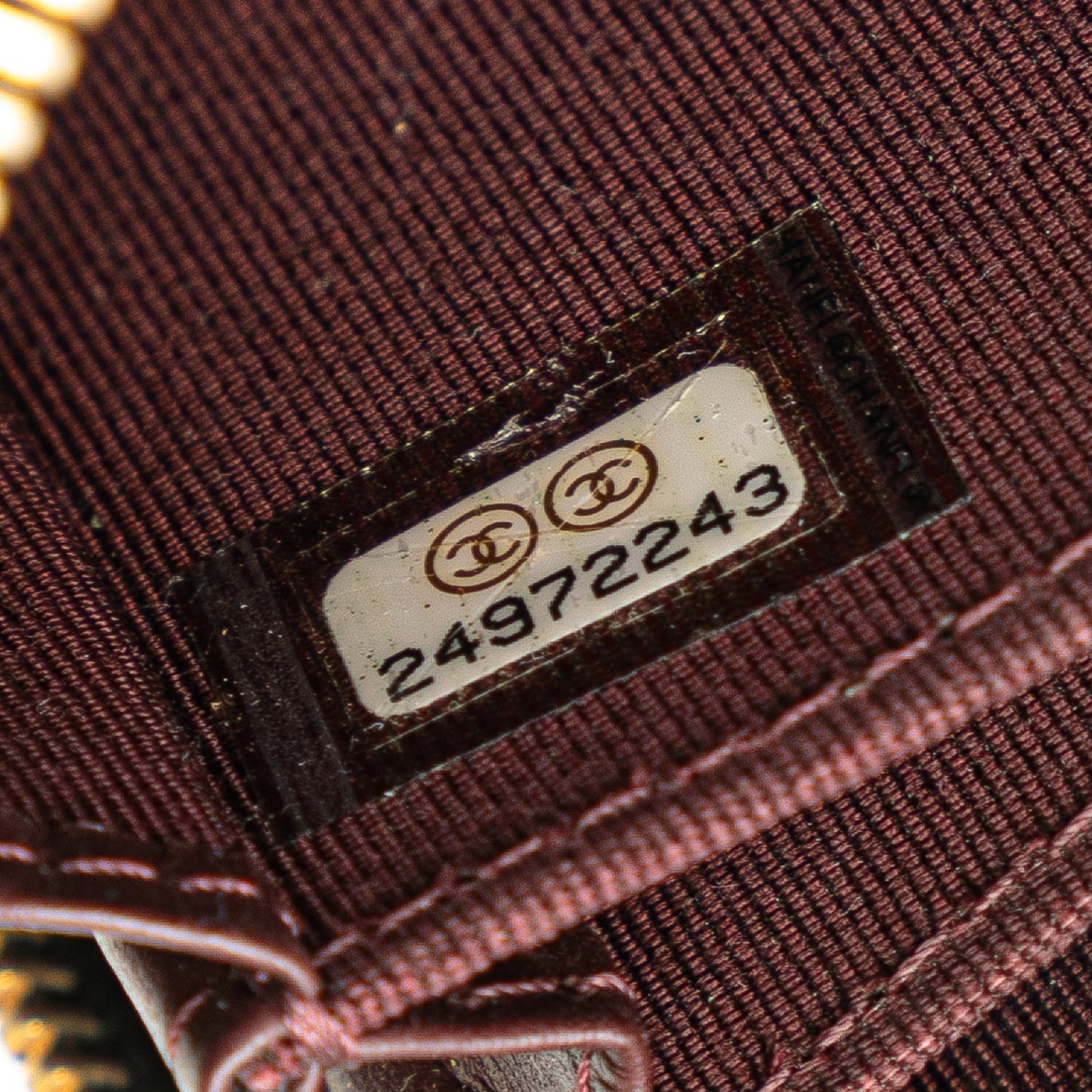 Chanel Sac CC Caviar Zip Around Wallet