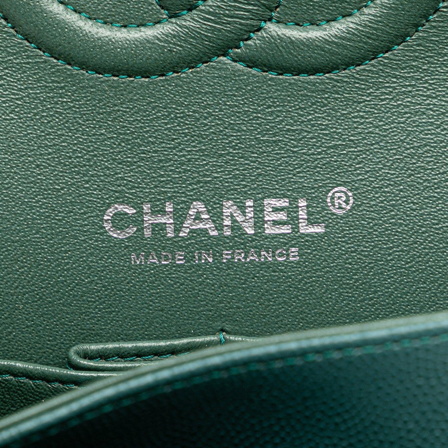 Chanel Sac Medium Classic Caviar Double Flap