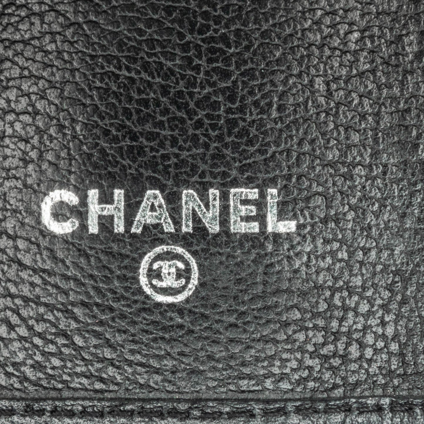 Black Chanel CC Camellia Leather Key Holder