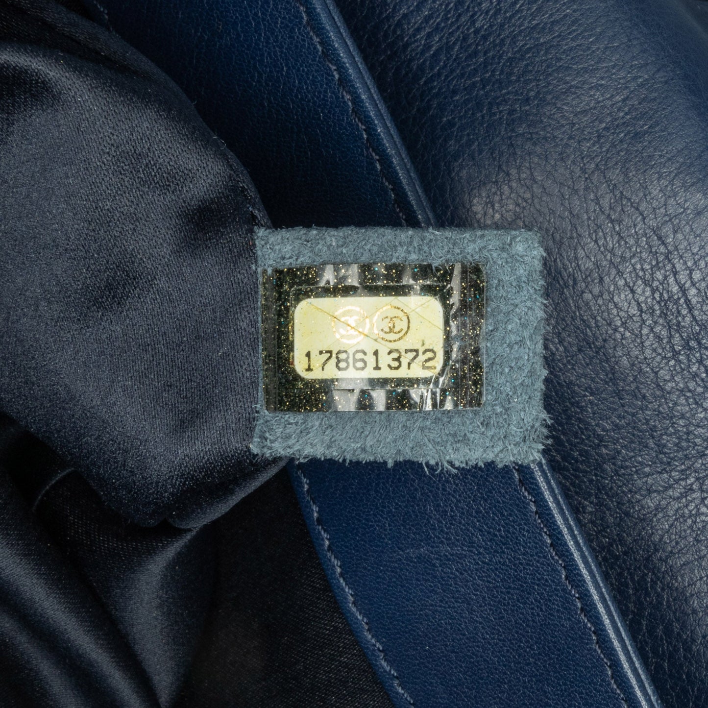 Chanel Sac Medium Stitched Calfskin Citizen Flap