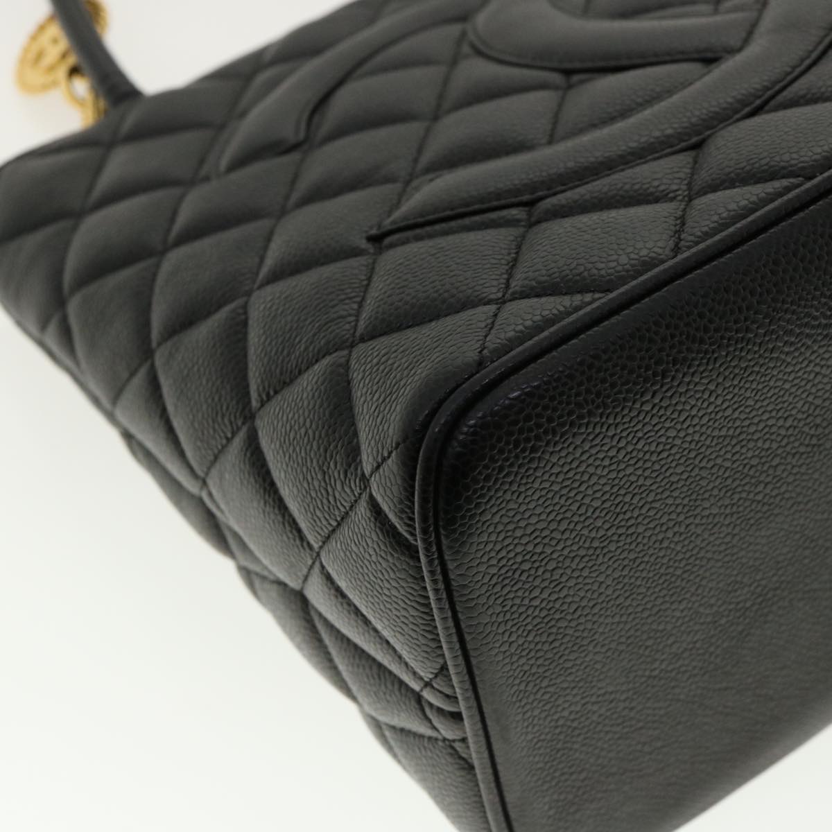 CHANEL Tote Bag Caviar Skin Black CC am4270A