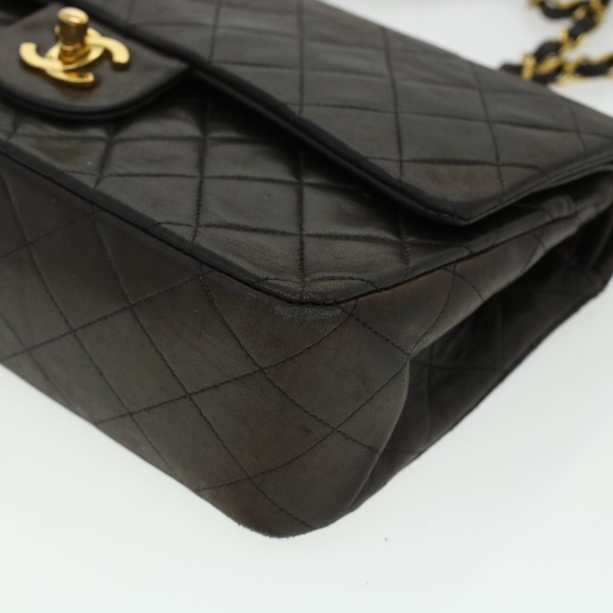 CHANEL Matelasse Turn Lock Chain Shoulder Bag Lamb Skin Black CC am4540