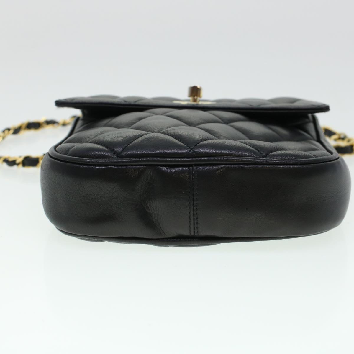 CHANEL Matelasse Turn Lock Chain Shoulder Bag Lamb Skin Black CC am4542