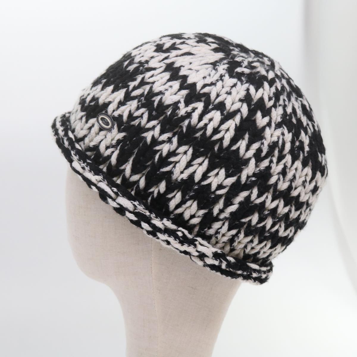 CHANEL COCO Mark Knitted Fabrics Hat Wool Black White CC am5382