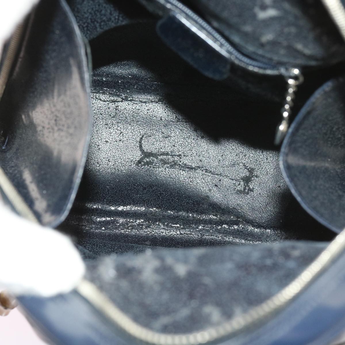 GUCCI Bamboo Body Bag Patent leather Navy ar10595B