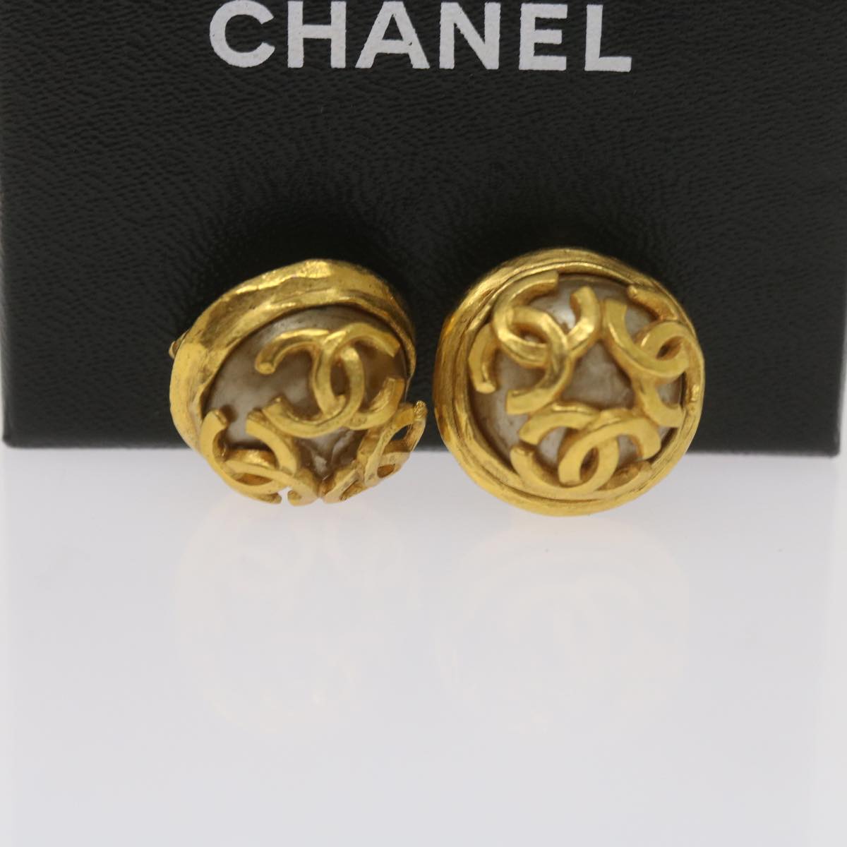 CHANEL Triple Coco Earring Gold CC ar11464B