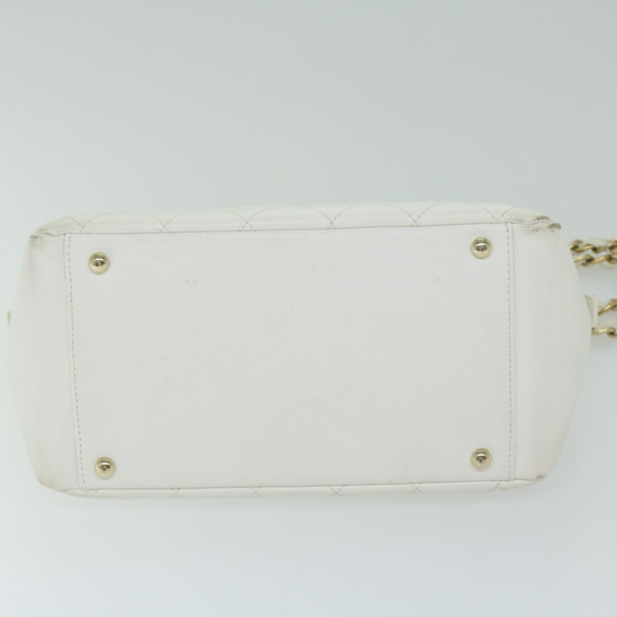 CHANEL Matelasse Chain Shoulder Bag Caviar Skin White CC ar11502