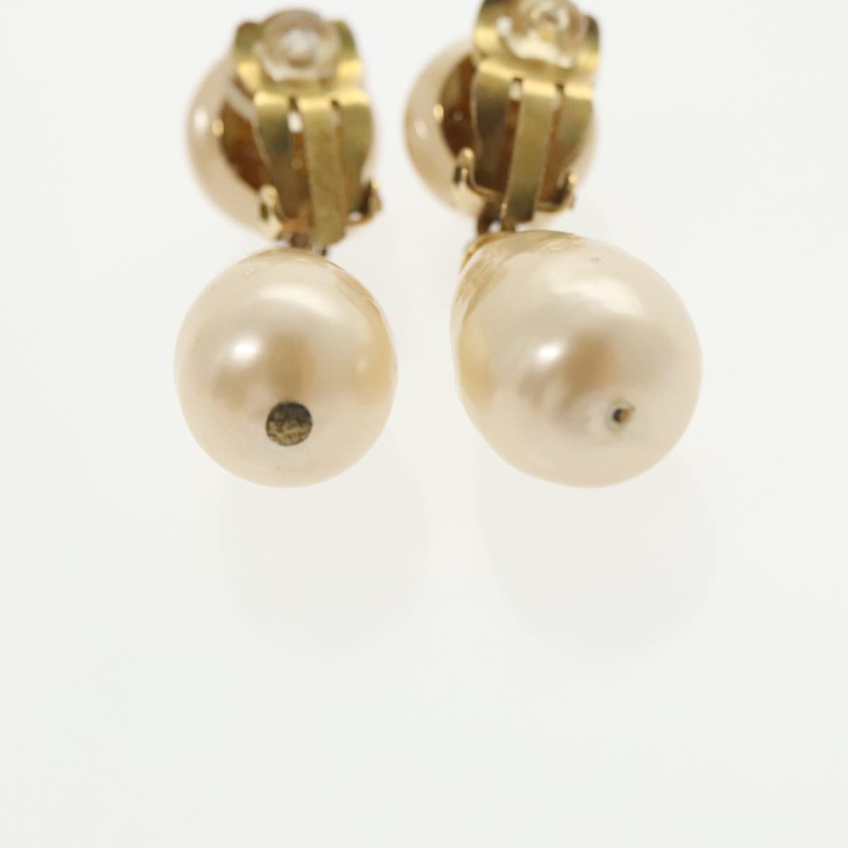 CHANEL Pearl Earring metal White CC ar12918