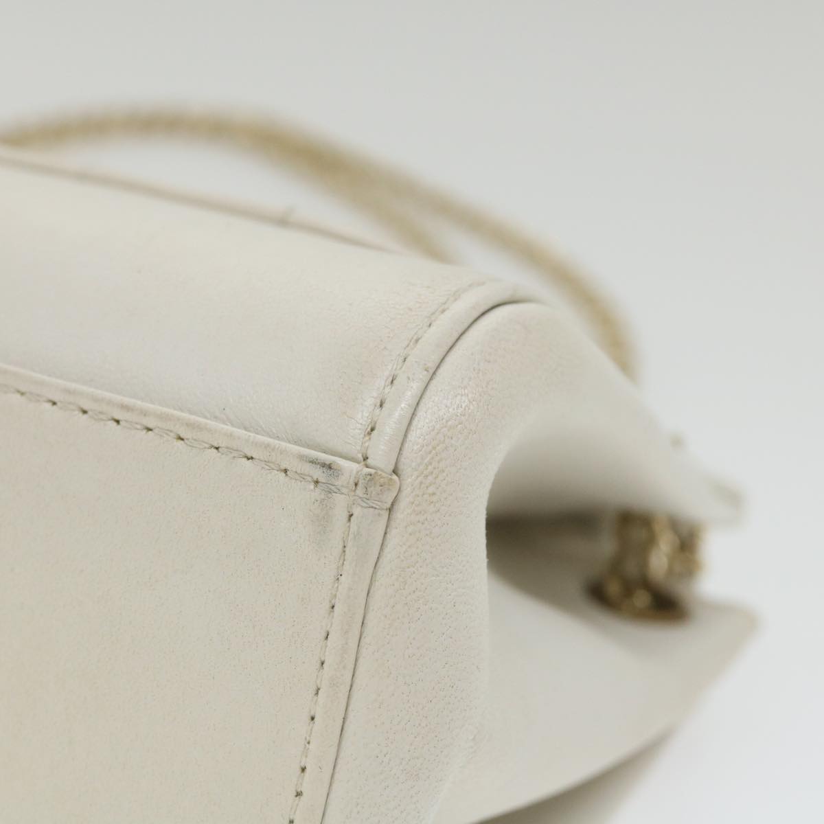 CHANEL Choco Bar line Chain Shoulder Bag Leather White CC bs10047