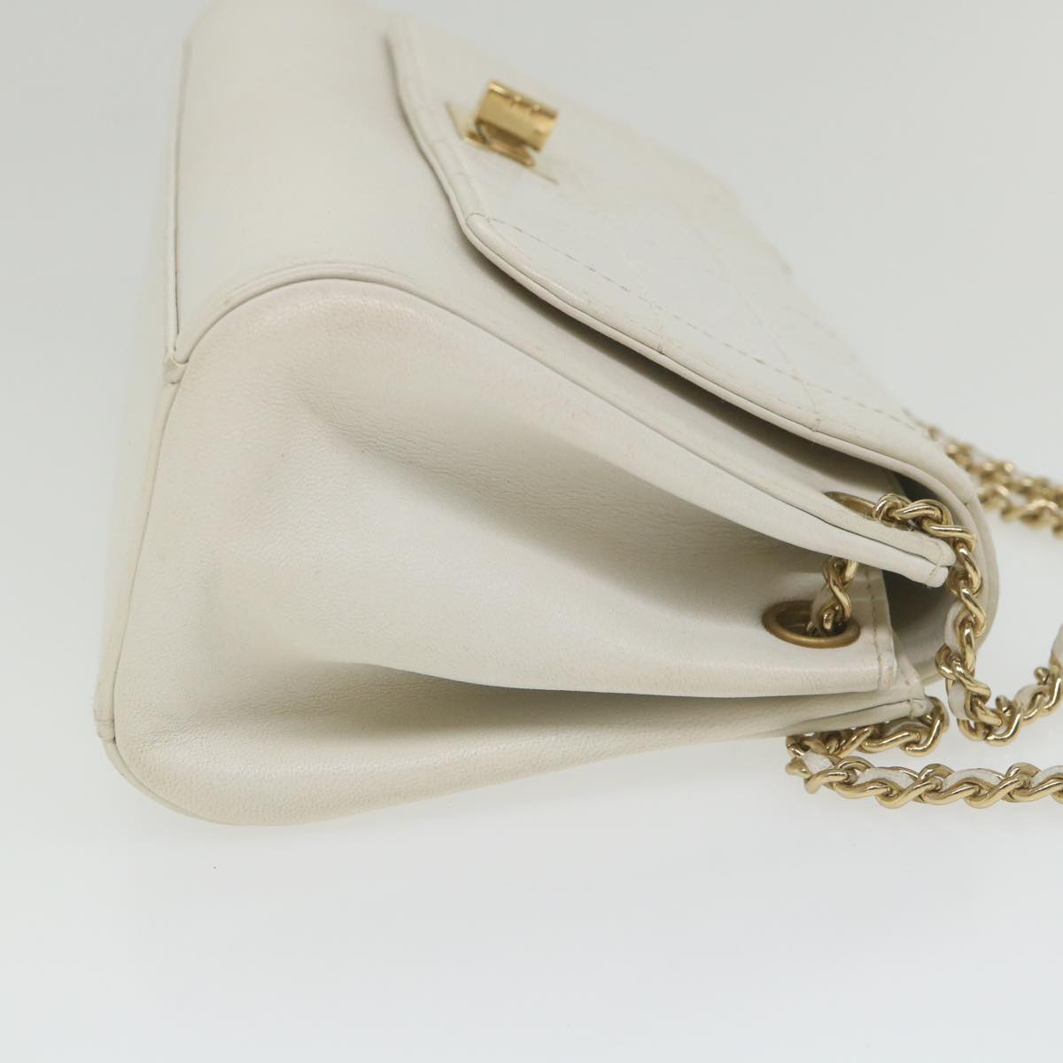 CHANEL Choco Bar line Chain Shoulder Bag Leather White CC bs10047