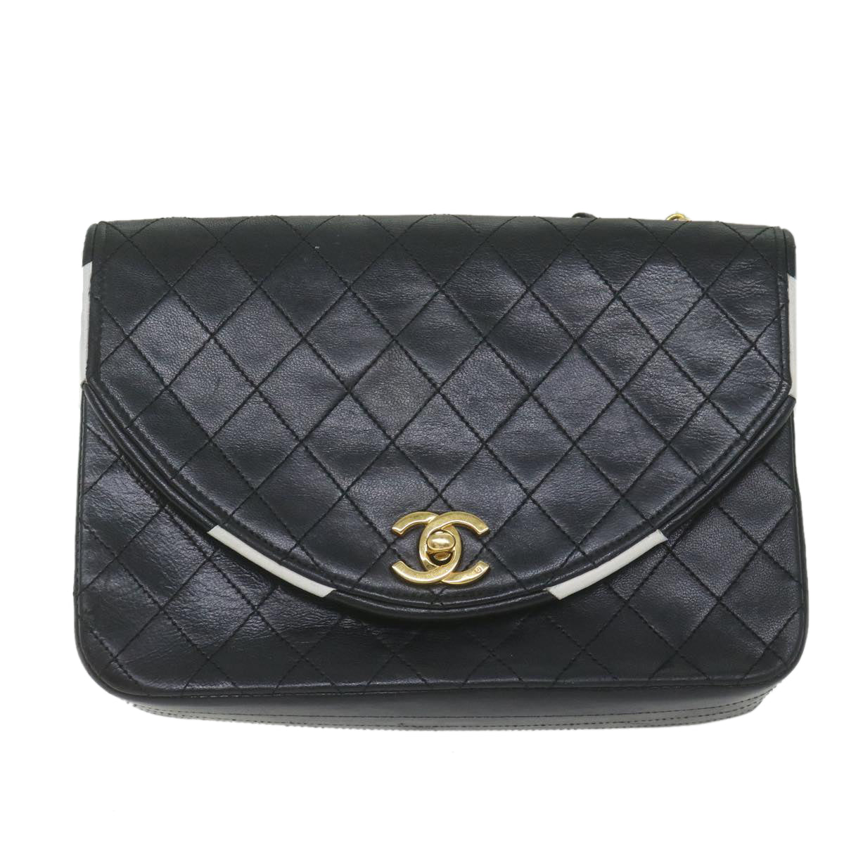 CHANEL Matelasse Chain Shoulder Bag Lamb Skin Black White CC bs10325