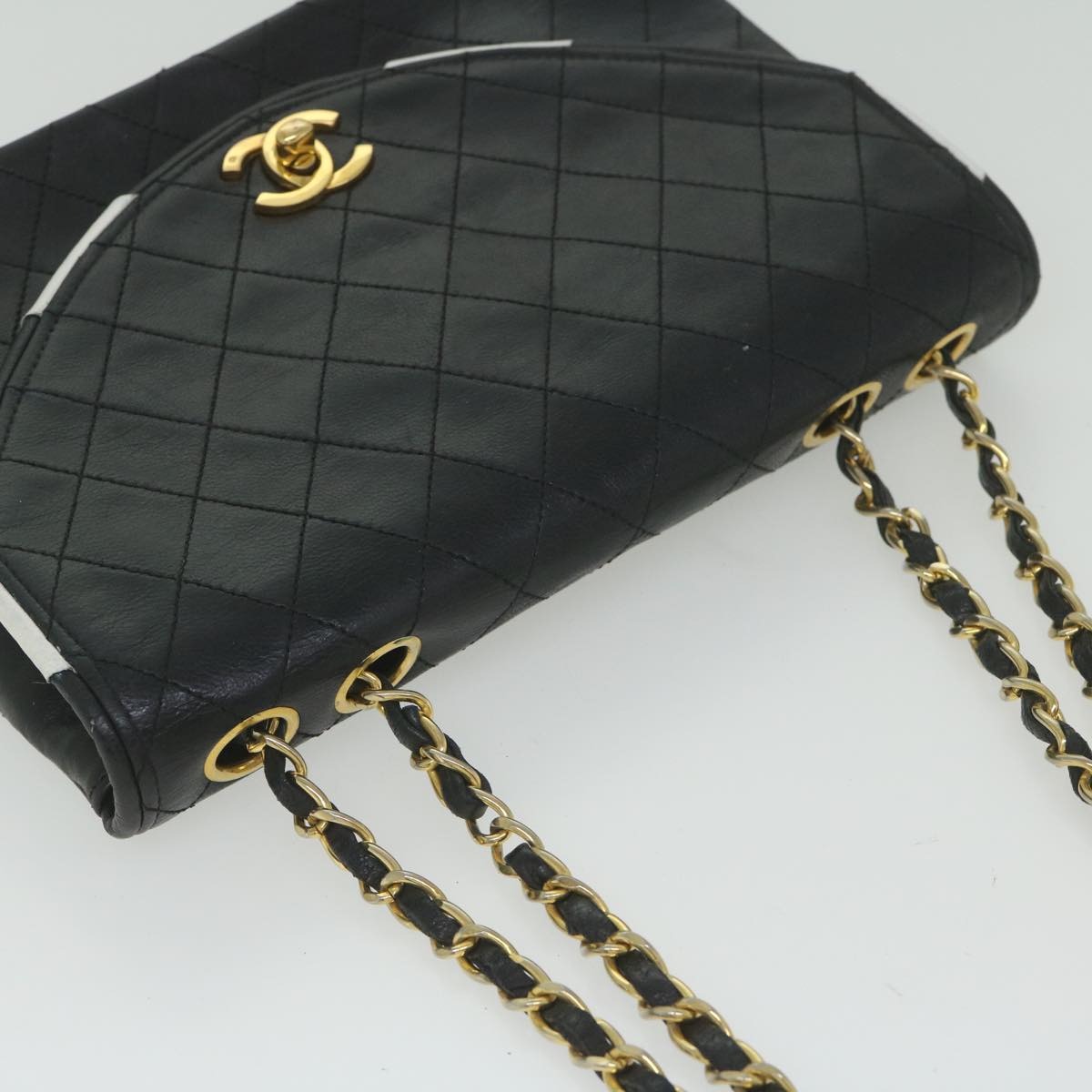 CHANEL Matelasse Chain Shoulder Bag Lamb Skin Black White CC bs10325